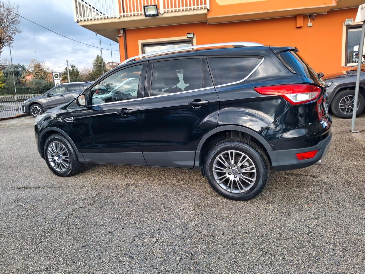 Ford Kuga 2.0 TDCI 140CV 4WD 4x4 Powershift Titanium