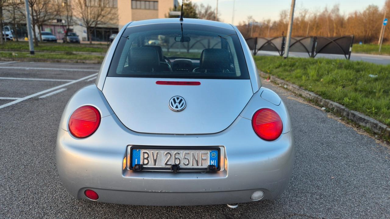 Volkswagen New Beetle 1.6