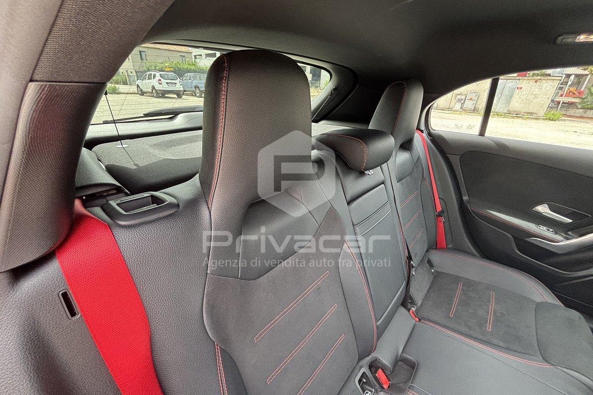 MERCEDES A 35 AMG 4Matic