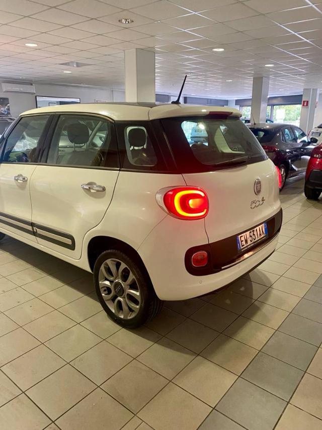 FIAT 500L 0.9 TwinAir Turbo Natural Power Panoramic Edition