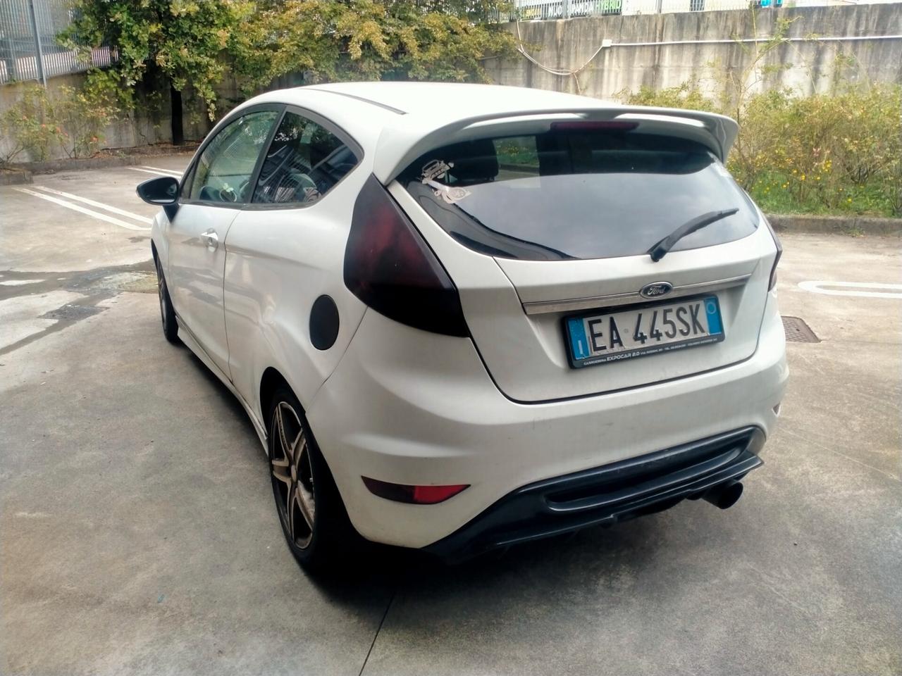 Ford Fiesta Fiesta+ 1.4 TDCi 68CV 3 porte