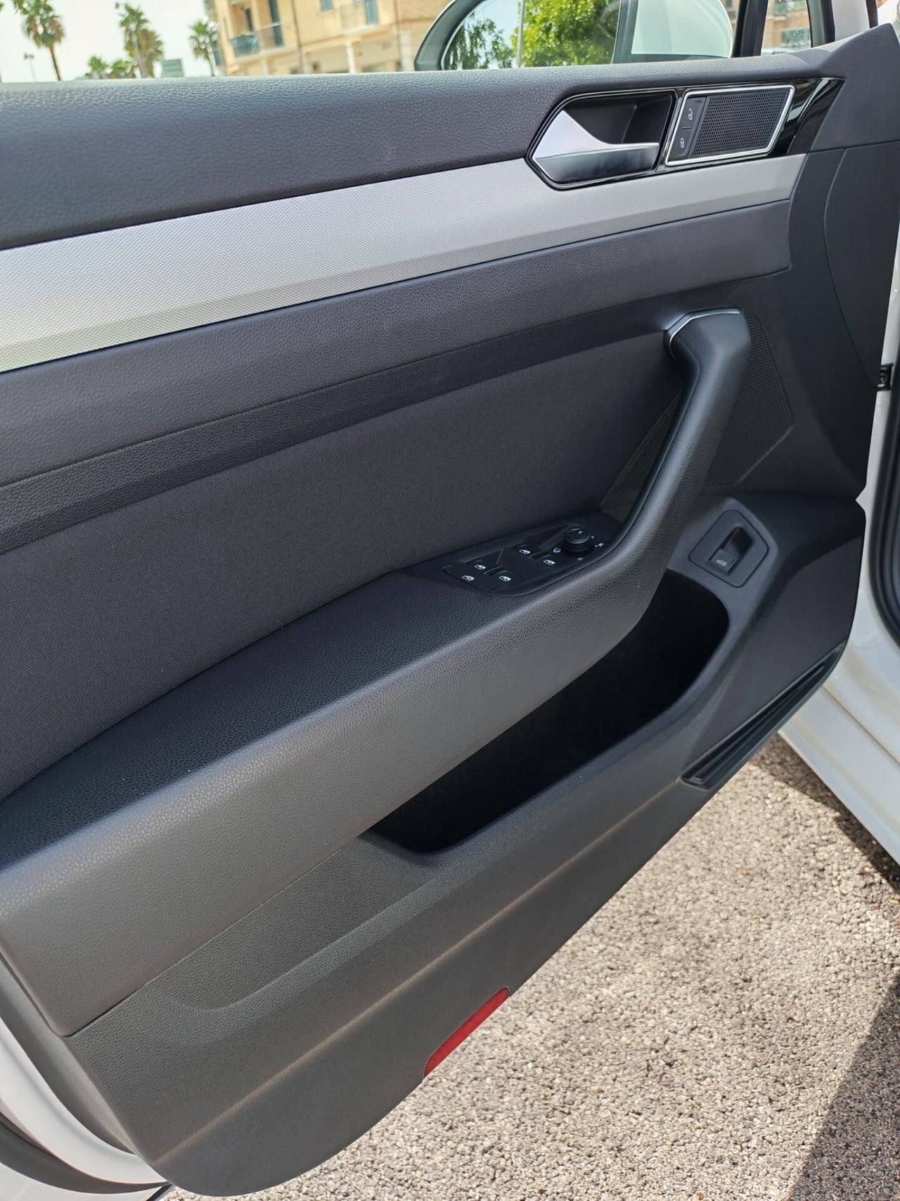Volkswagen Passat Variant 2.0 TDI Business BlueMotion Tech.