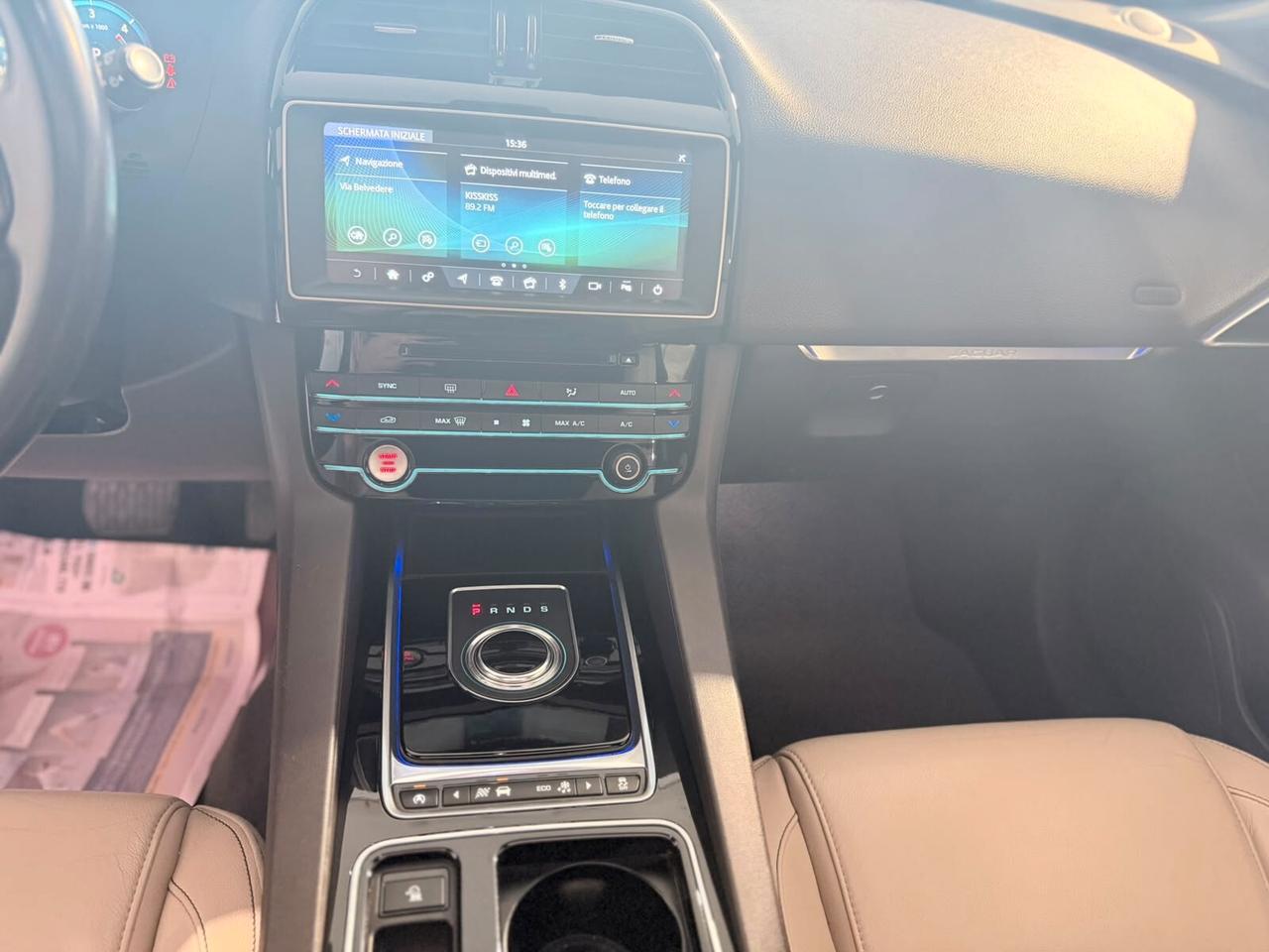 JAGUAR F-PACE PORTFOLIO 2.0AWD 180CV PRONTA CONSEGNA