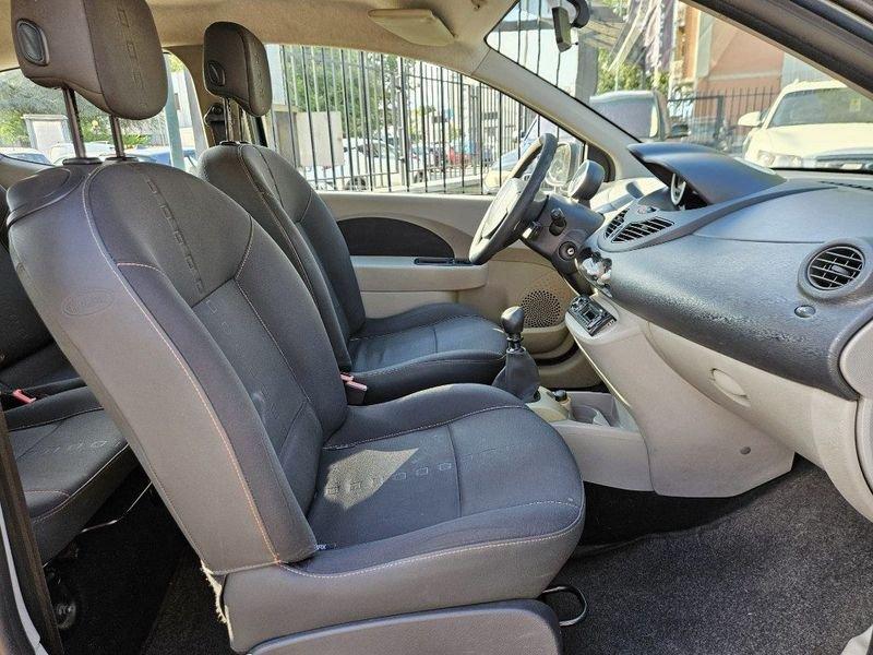 Renault Twingo 1.2 16V Confort GPL