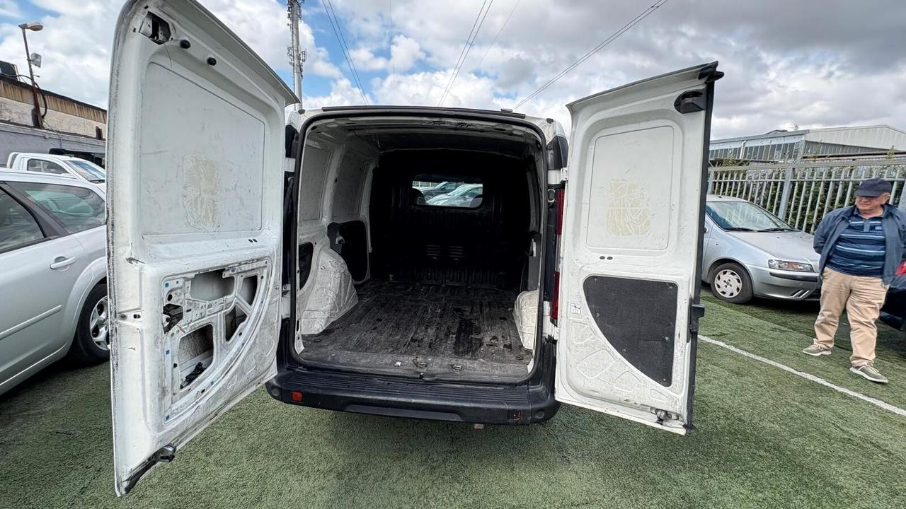 Fiat Doblo 1.9 JTD 223 | DIESEL| 223B1000 CC 1910 CV 105 KW 77 VAN, 4 P. (1000315)