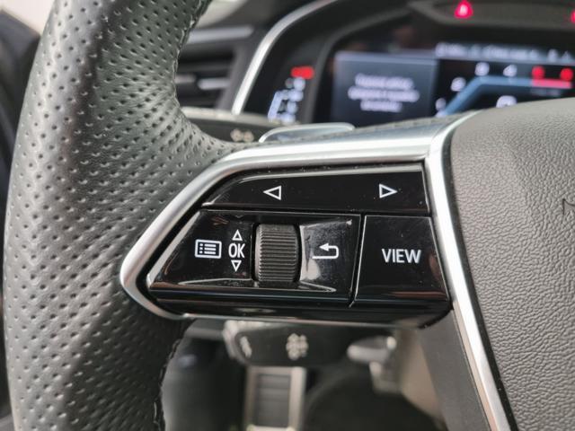 AUDI A6 Avant 40 2.0 TDI S tronic SLINE S-LINE