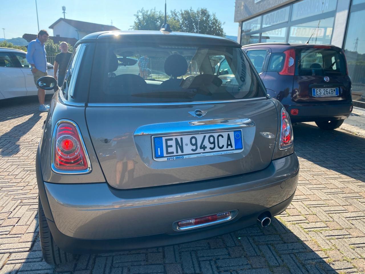Mini 1.6 16V One (55kW)
