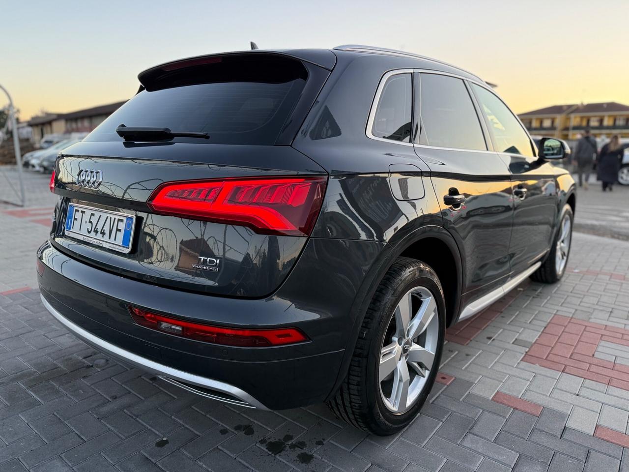 Audi Q5 2.0 TDI 190 CV quattro VIRTUAL°IVA ESPOSTA