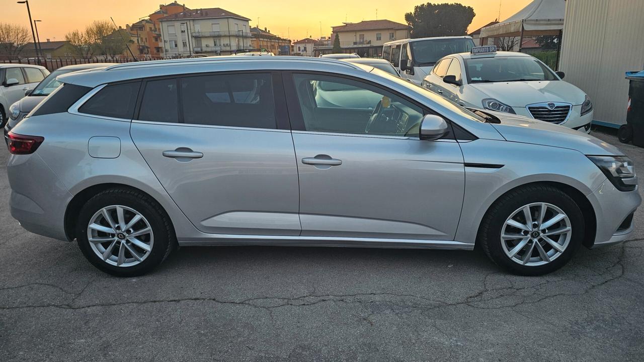 Renault Megane Mégane dCi 8V 110 CV Energy Bose