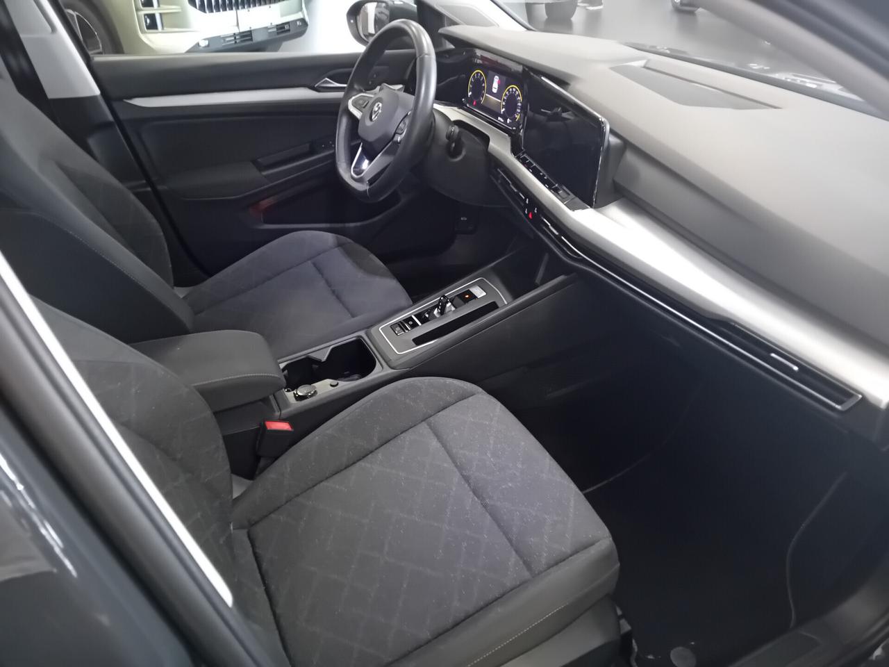 Volkswagen Golf 1.0 eTSI EVO DSG Life