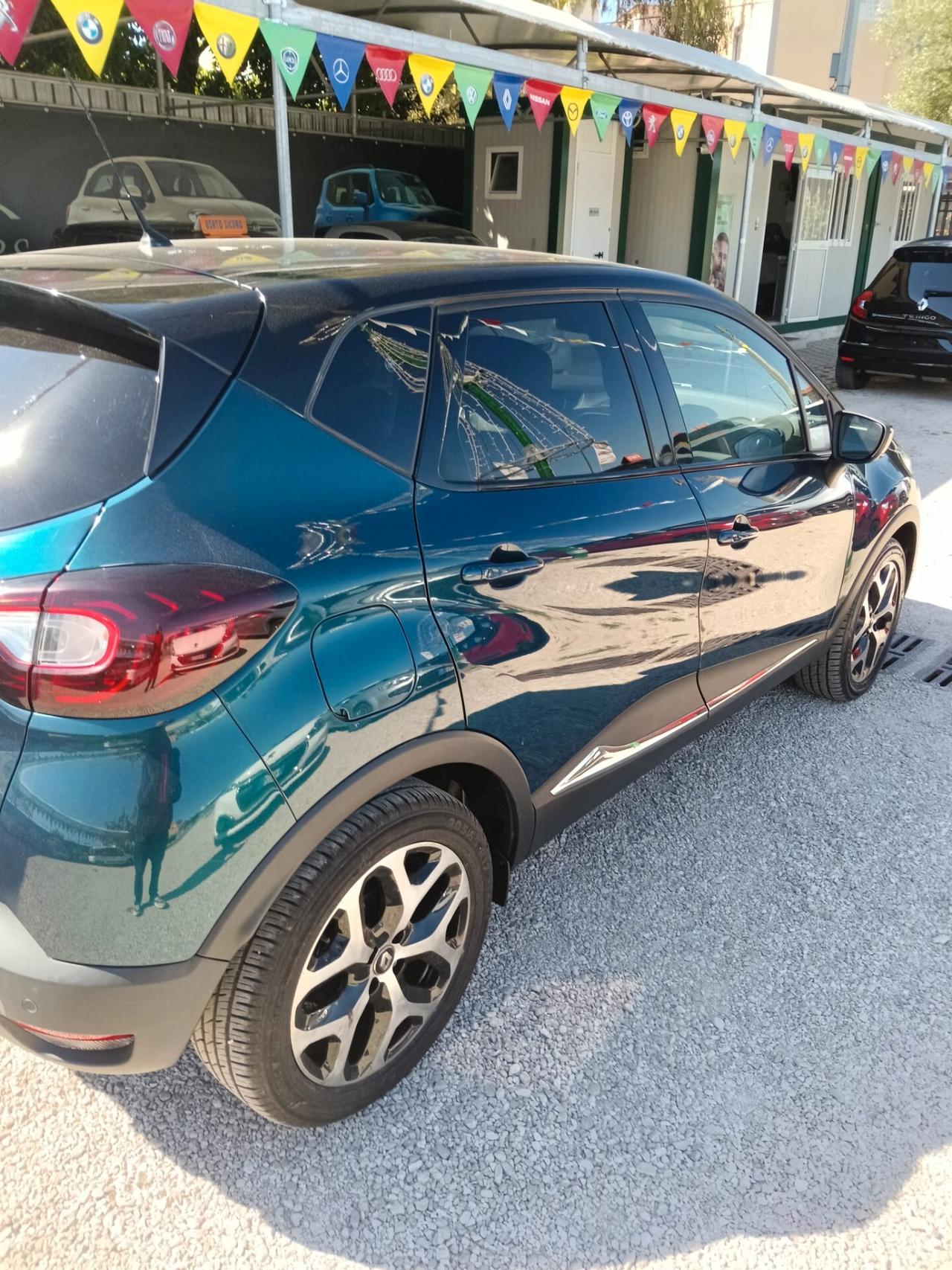 Renault Captur dCi 8V 110 CV Start&Stop Energy Initiale Paris