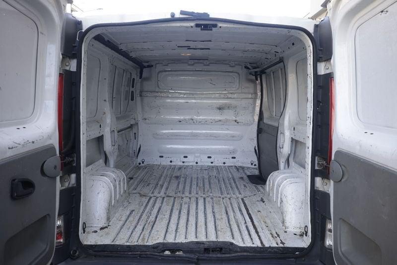 Renault Trafic Renault Trafic T27 2.0 dCi/115 PC-TN Furgone 84KW ANNO 2012