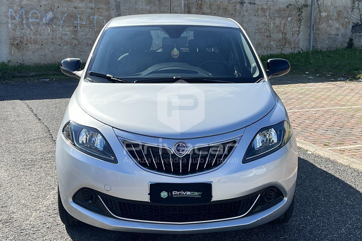 LANCIA Ypsilon 1.0 FireFly 5 porte S&S Hybrid Ecochic Silver