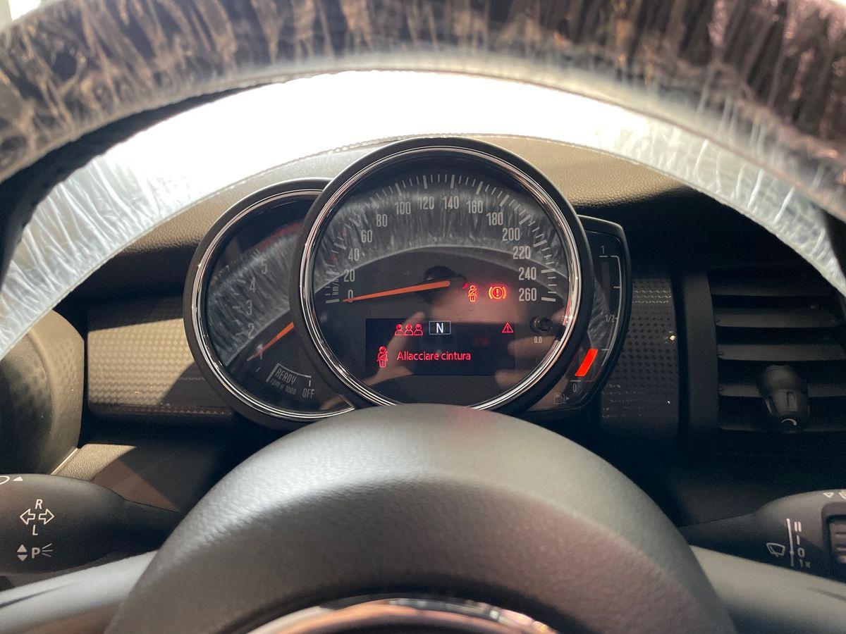 MINI Mini IV F55 2018 5p - Mini 5p 1.5 Cooper D Boost