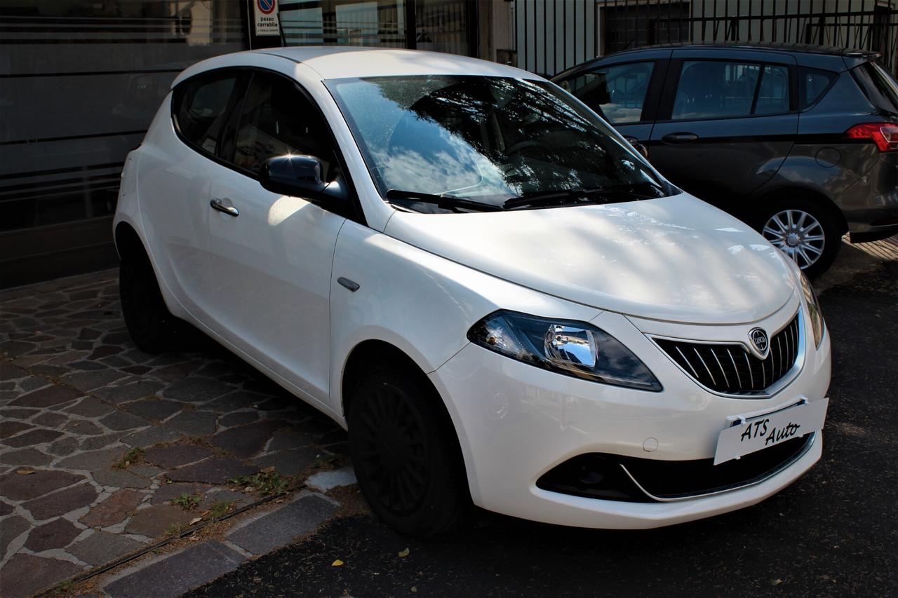 Lancia Ypsilon 1.0 FireFly 5 porte S&S Hybrid UnYca 22000 km