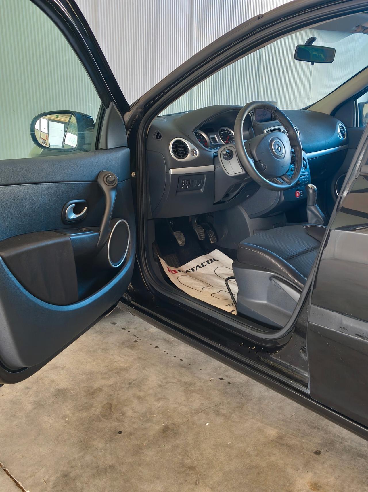Renault Clio 1.2 16V 5 porte Dynamique