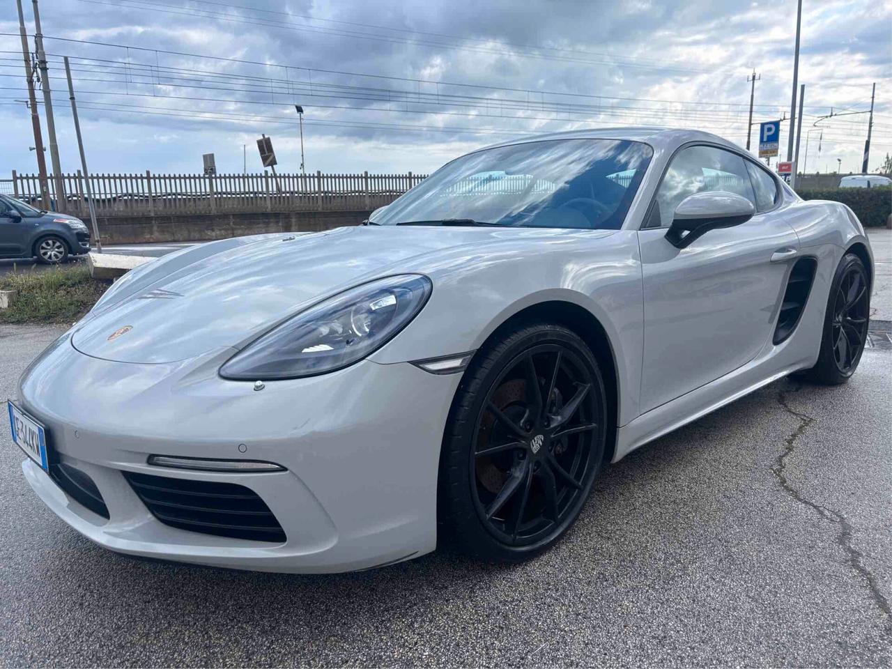 Porsche 718 Spyder Cayman 2.0