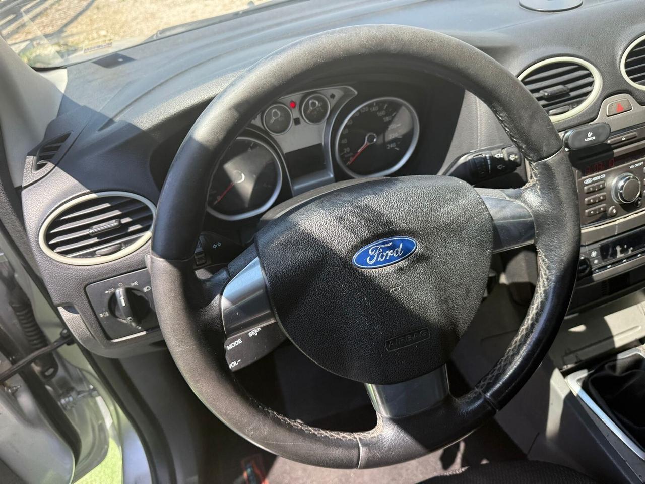 FORD FOCUS 2" SERIE
