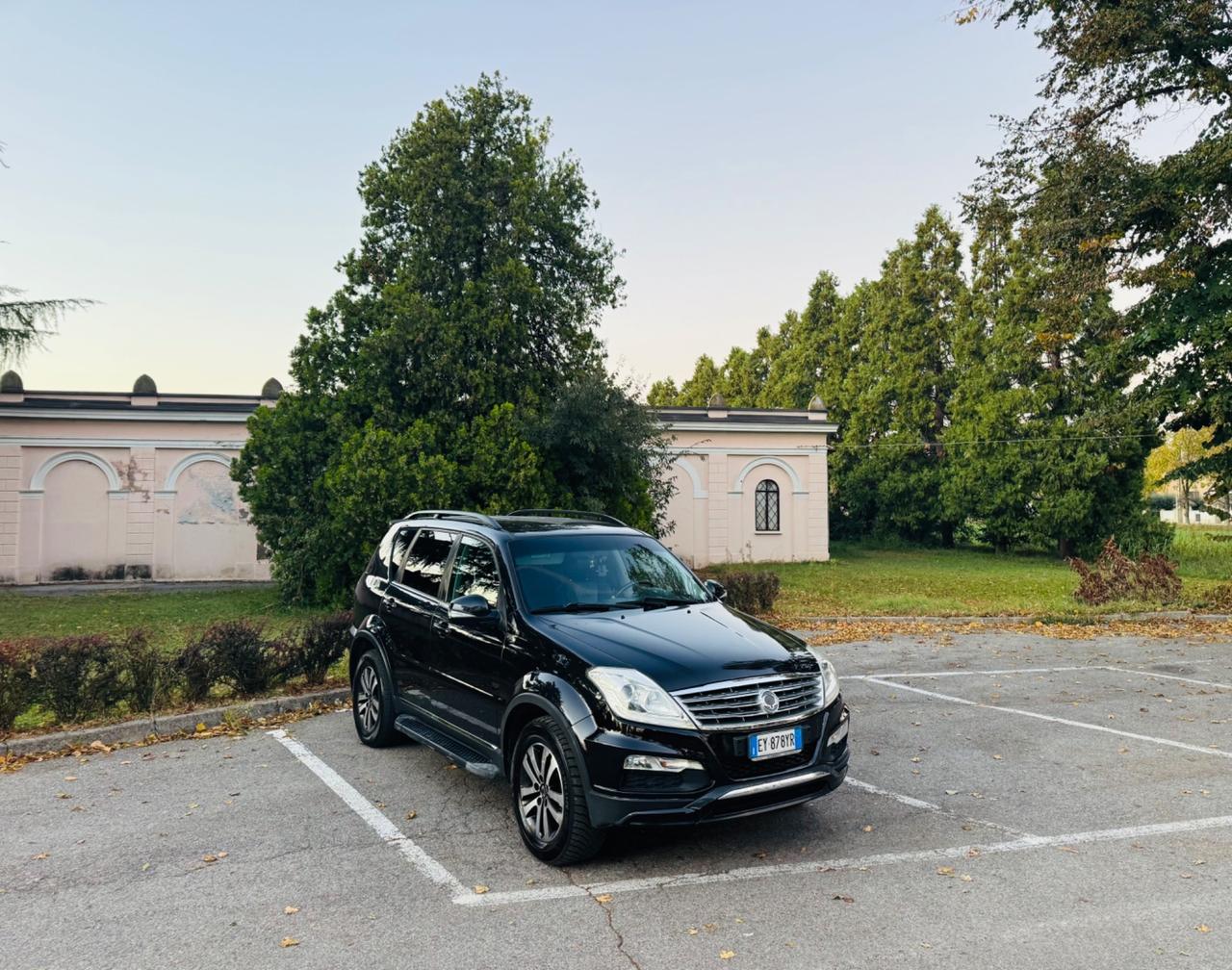 Ssangyong Rexton W 2.0 Xdi 4WD A/T Top 7 Posti