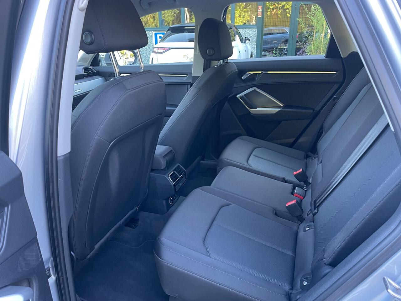 Audi Q3 35 TDI *Automatik*Navi*Cerchi*