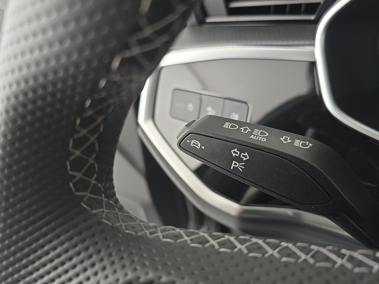 Audi Q3 sportback 35 2.0 tdi s line edition s-tronic