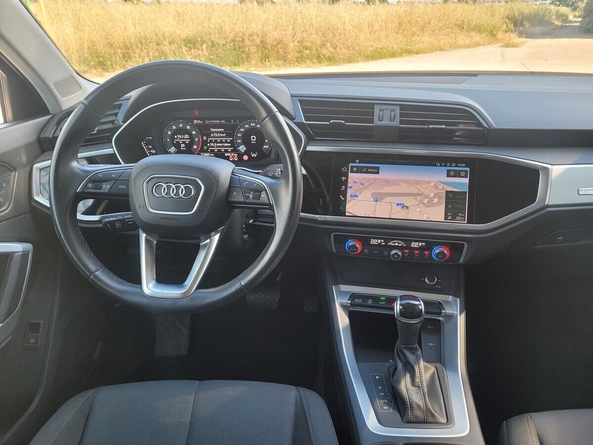 Audi Q3 45 TFSI e S tronic Business
