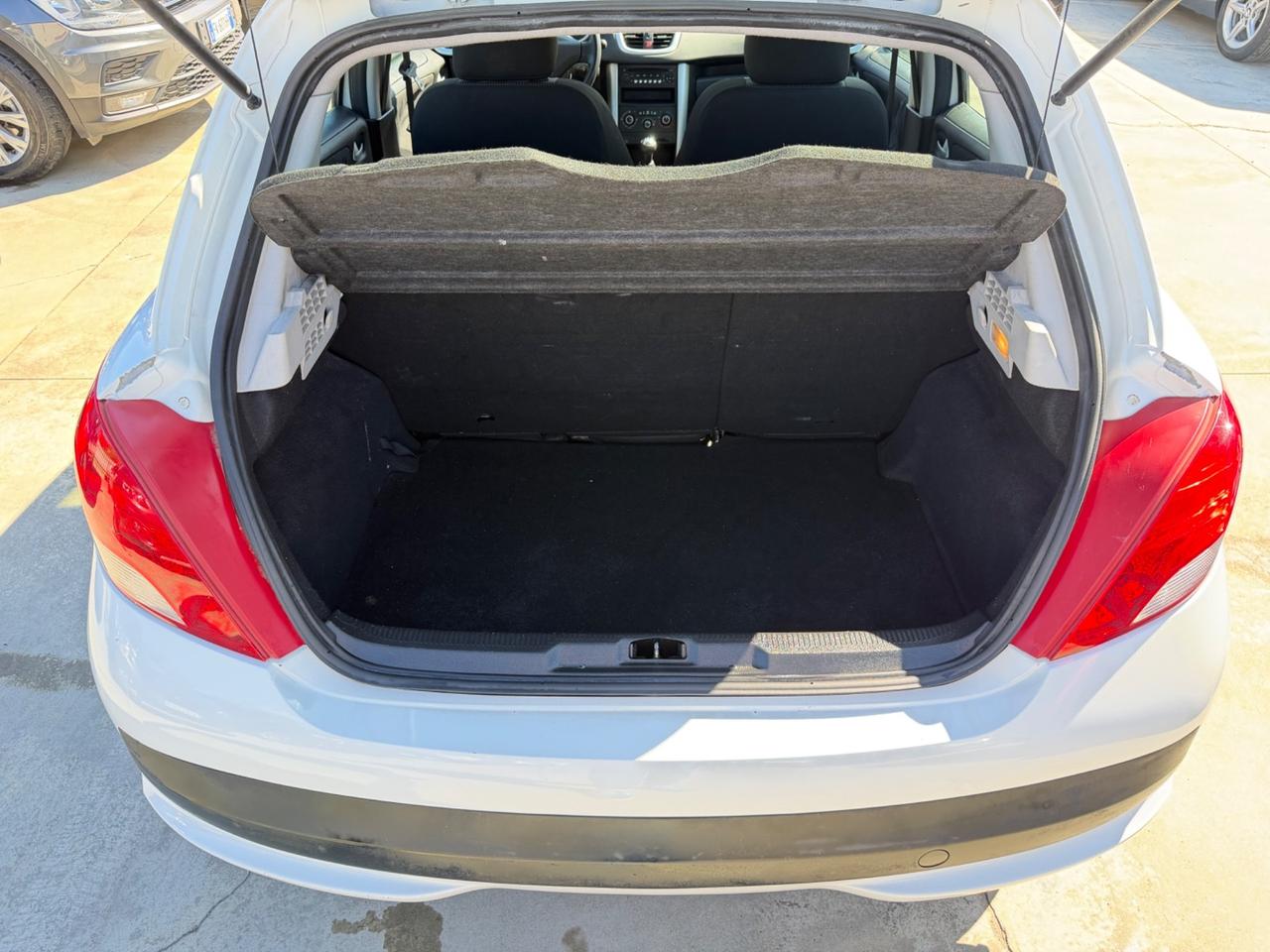 Peugeot 207 1.4 HDi 70CV 5p. Energie / 140.000KM