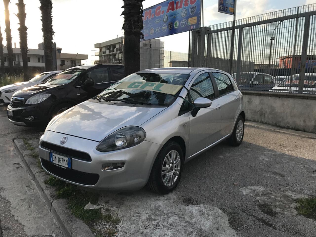 Fiat Punto 1.4 8V 77 CV 57 KW 5 porte Easypower Lounge