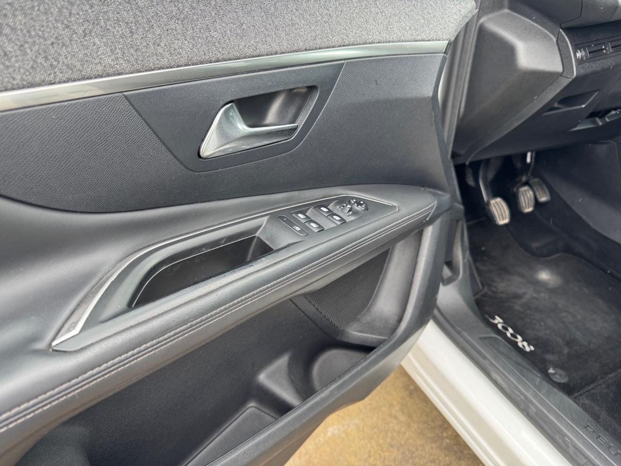 Peugeot 3008 BlueHDi 130 S&S Allure