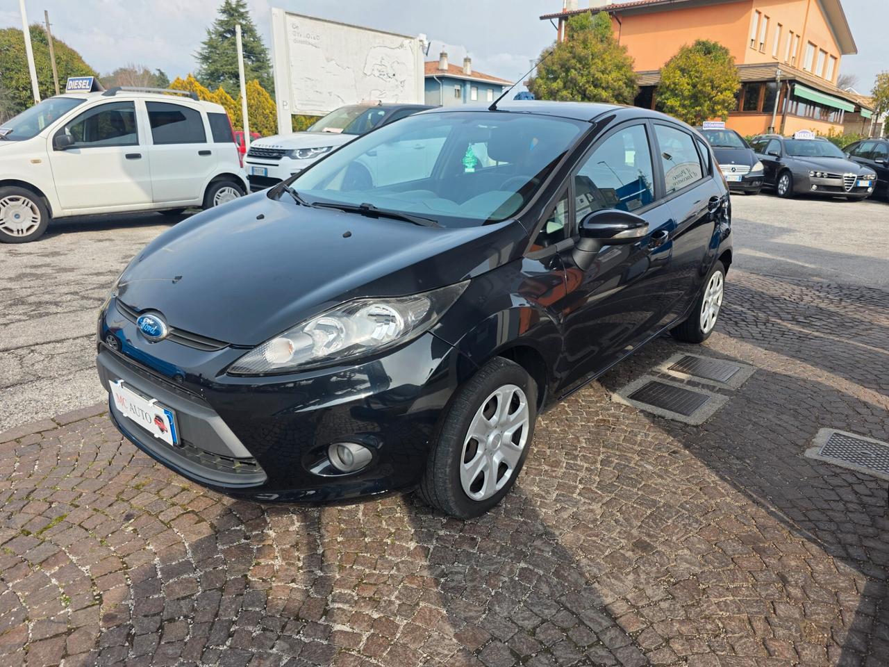 Ford Fiesta 1.2 82 CV 5 porte Titanium con 239.000km Neopatentati ok