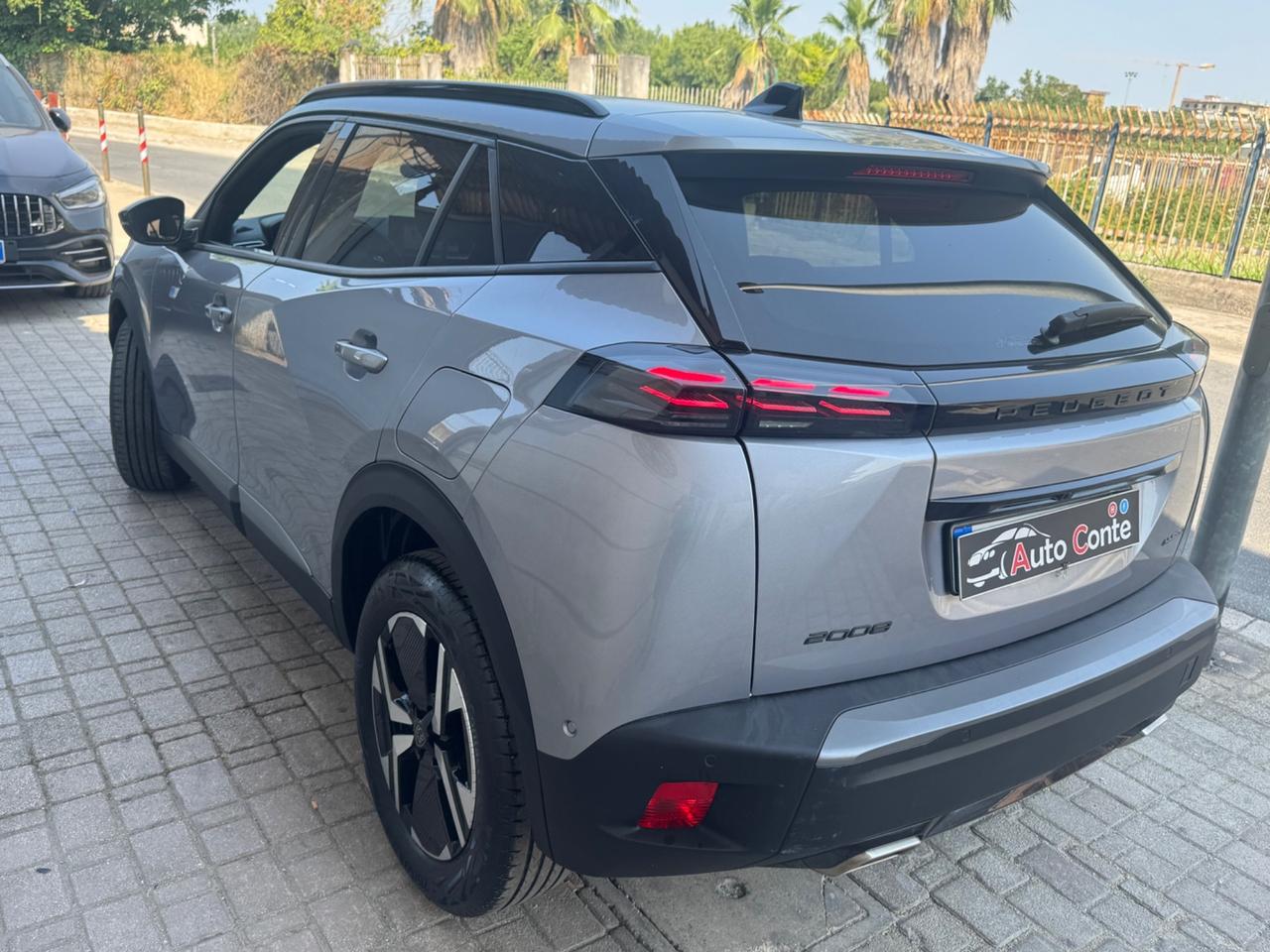 Peugeot 2008 Hybrid 136 e-DCS6 Allure
