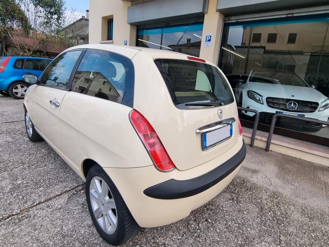 Lancia Ypsilon II 2003 1.2 8v