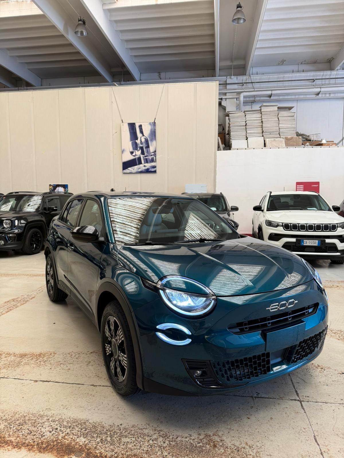 Fiat 600 Hybrid 145 CV DCT MHEV Icon