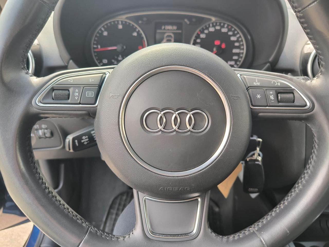 Audi A1 Ambition 1.6 Tdi Diesel 90cv 2013 FULL Euro5