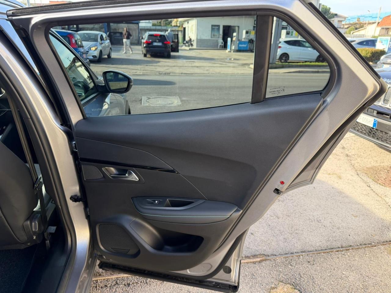 PEUGEOT 2008 1.2 BENZINA 100 (CV) 2021