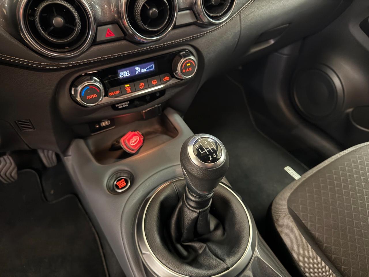 Nissan Juke 1.0 DIG-T 114 CV N-CONNECTA