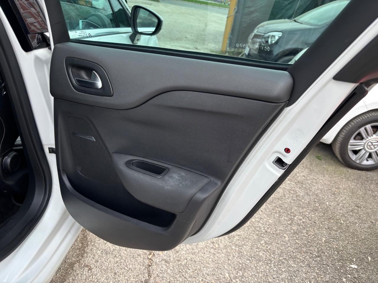 Citroen DS4 1.6 e-HDi 110cv So Chic OK Neopatentati