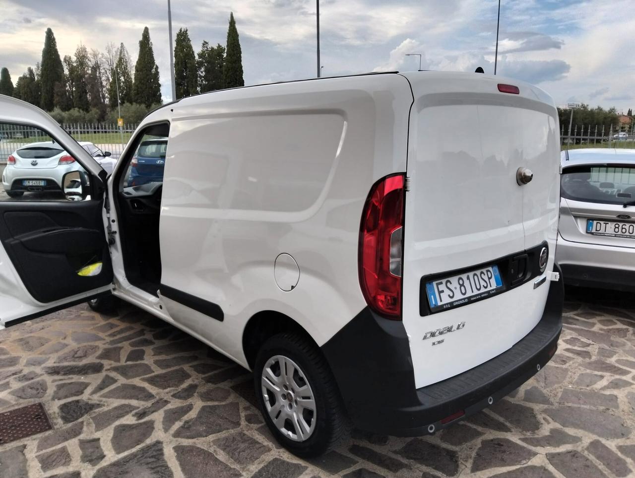 Fiat Doblo 1600 m.j. 105 cv 3 posti