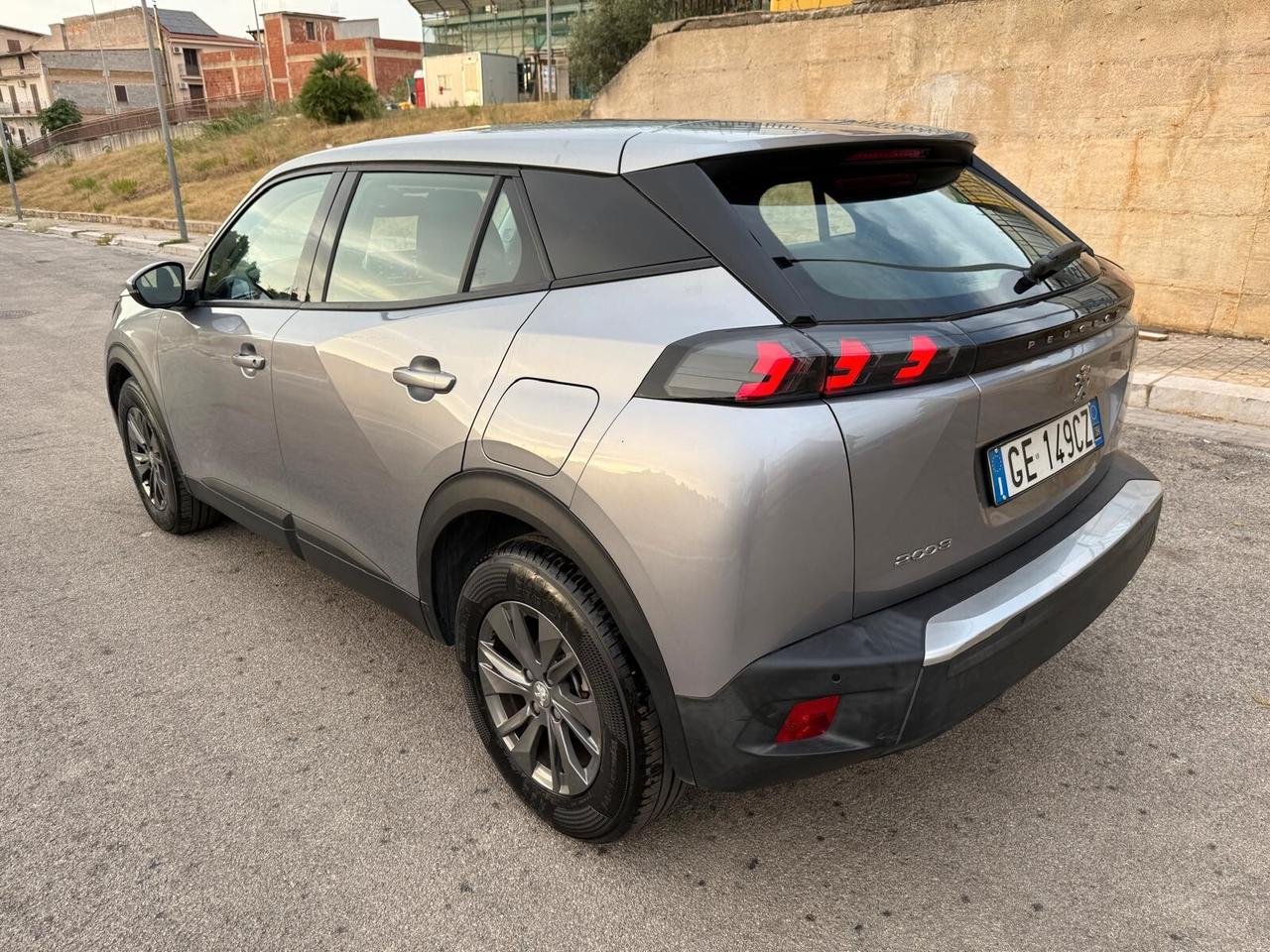 Peugeot 2008 BlueHDi 110CV S&S Allure Pack 2021