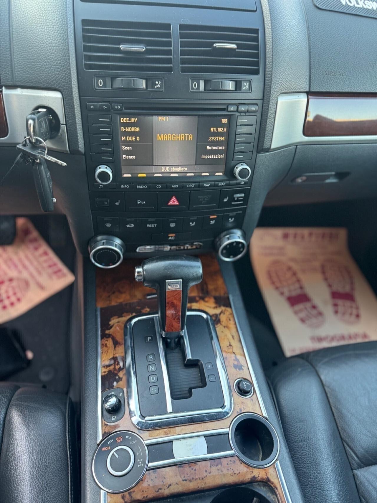 Volkswagen Touareg 2.5 R5 TDI automatico