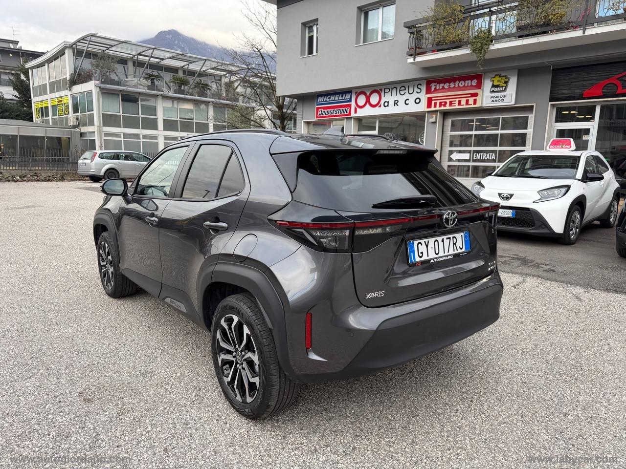 TOYOTA Yaris Cross 1.5 Hyb. 5p. E-CVT AWD Trend Business Plus Pack