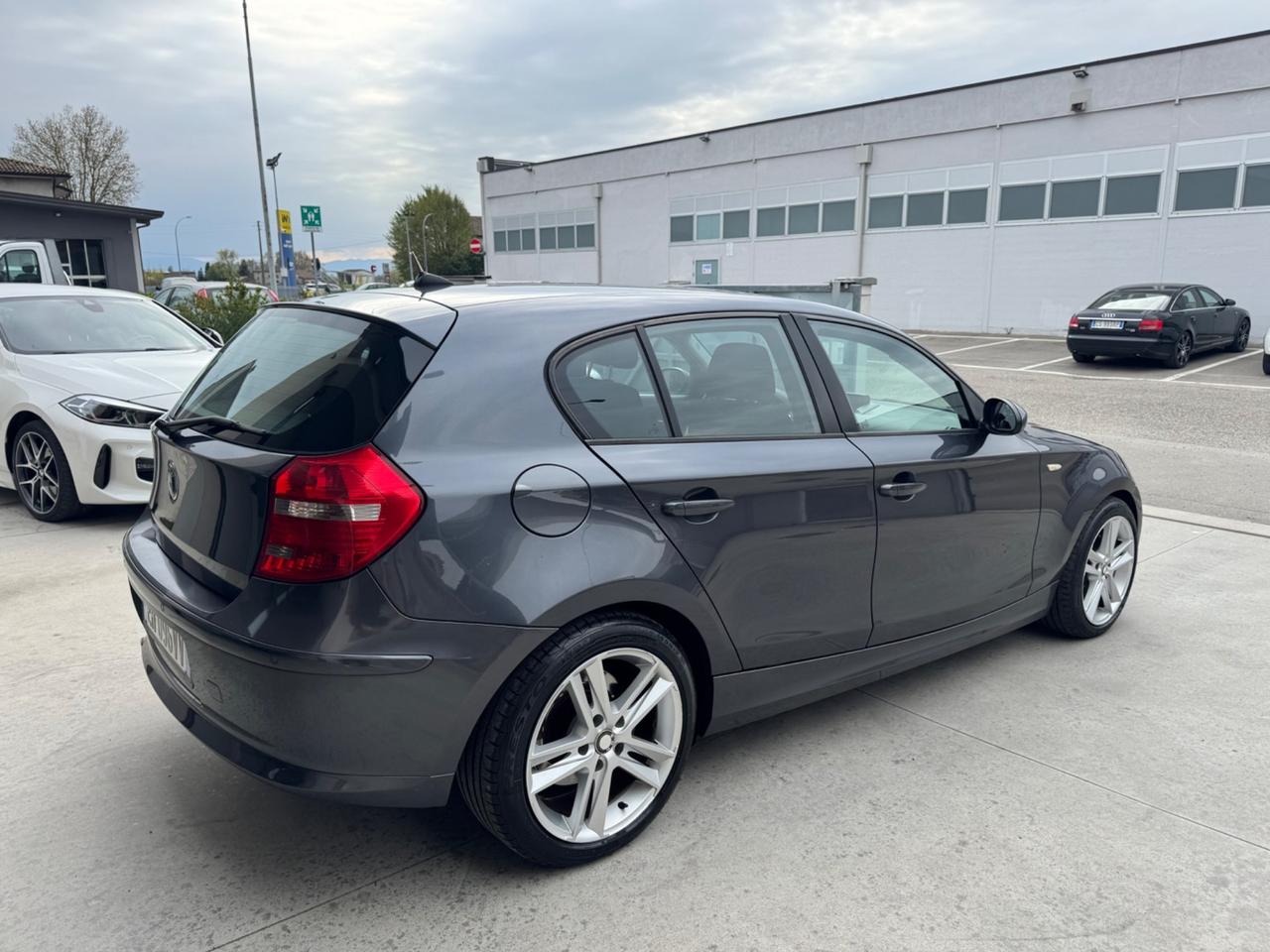 Bmw 118 118d 2.0 143CV cat 5 porte Futura DPF