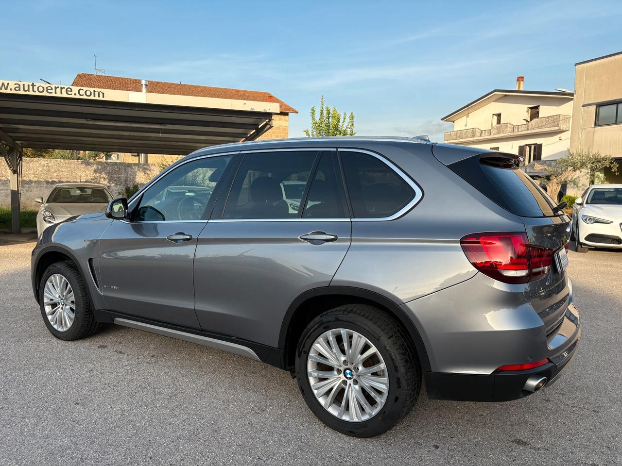 Bmw X5 xDrive25d Experience vettura con motore rifatto nuovo garantita