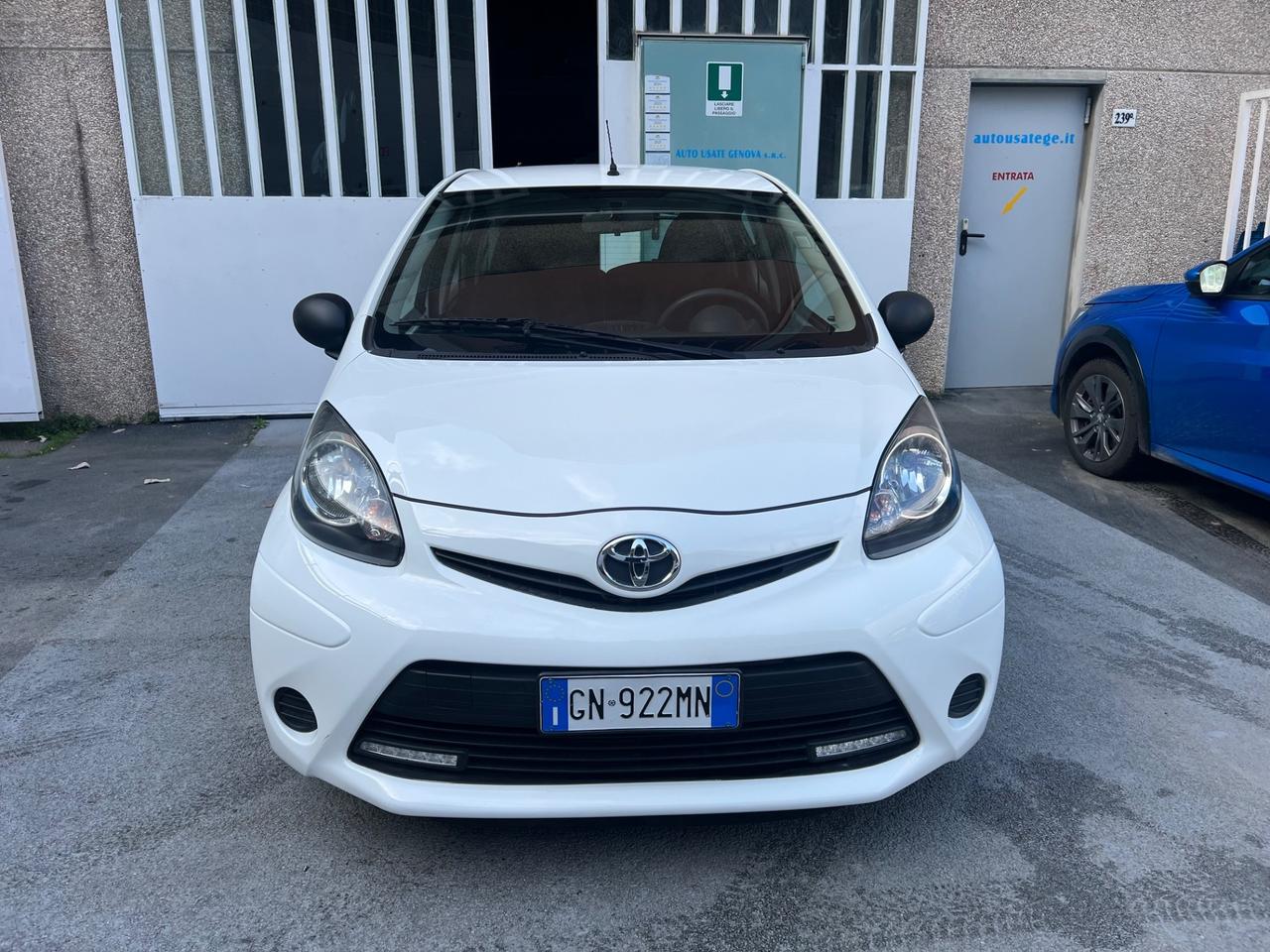 Toyota Aygo 1.0 12V VVT-i 5 porte Lounge Connect