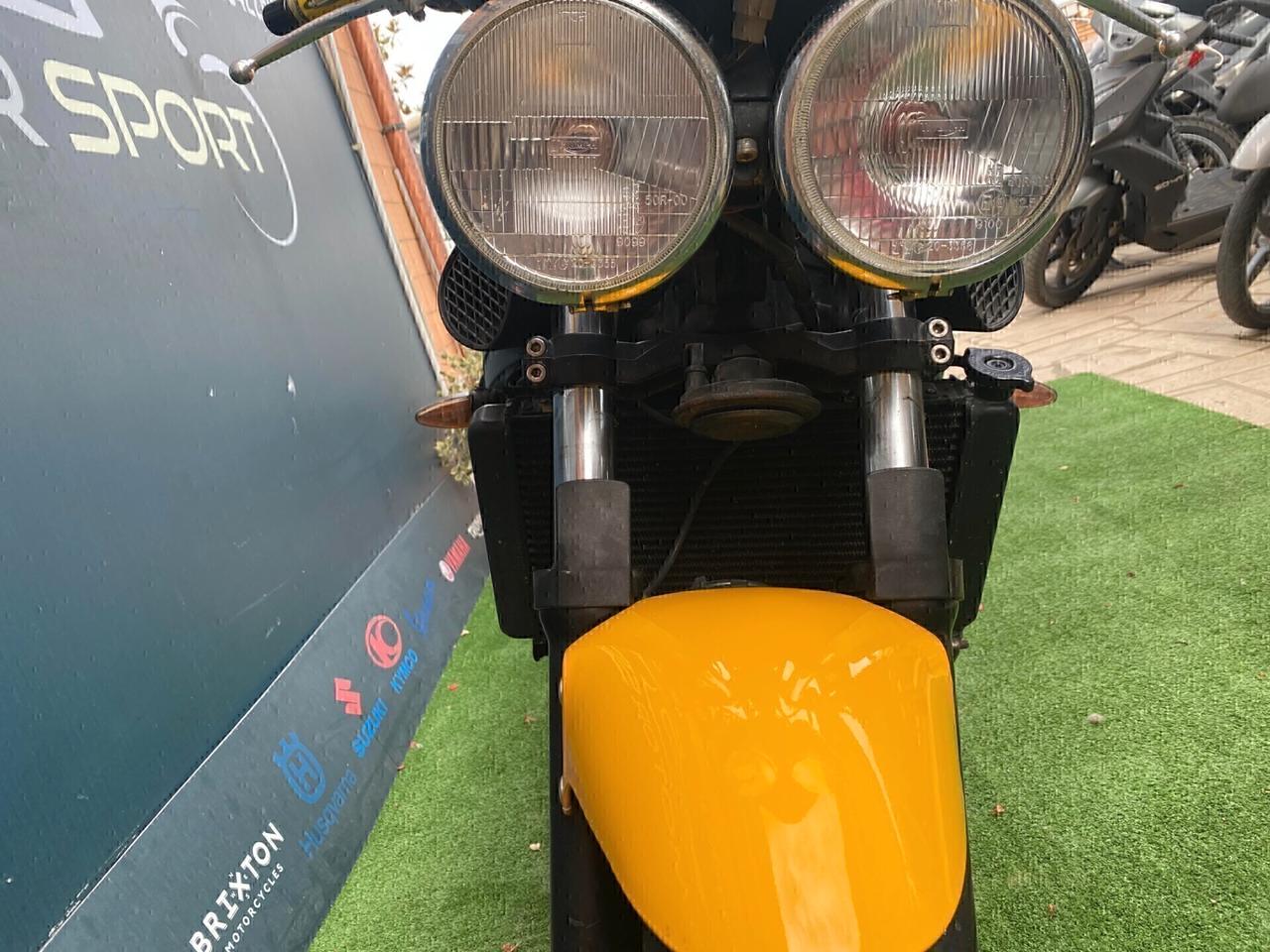 Triumph Speed Four 600