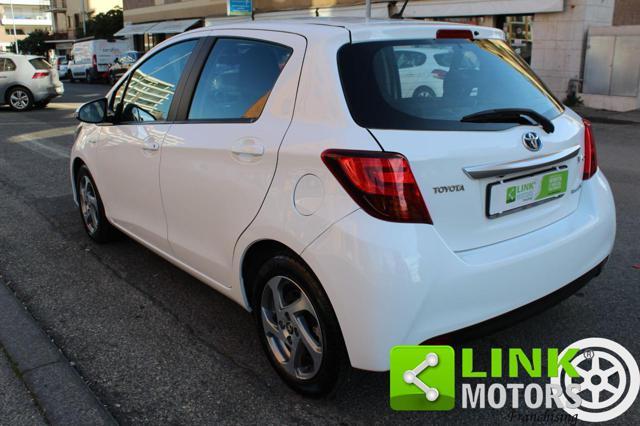 TOYOTA Yaris 1.5 Hybrid 5 porte Active cambio automatico