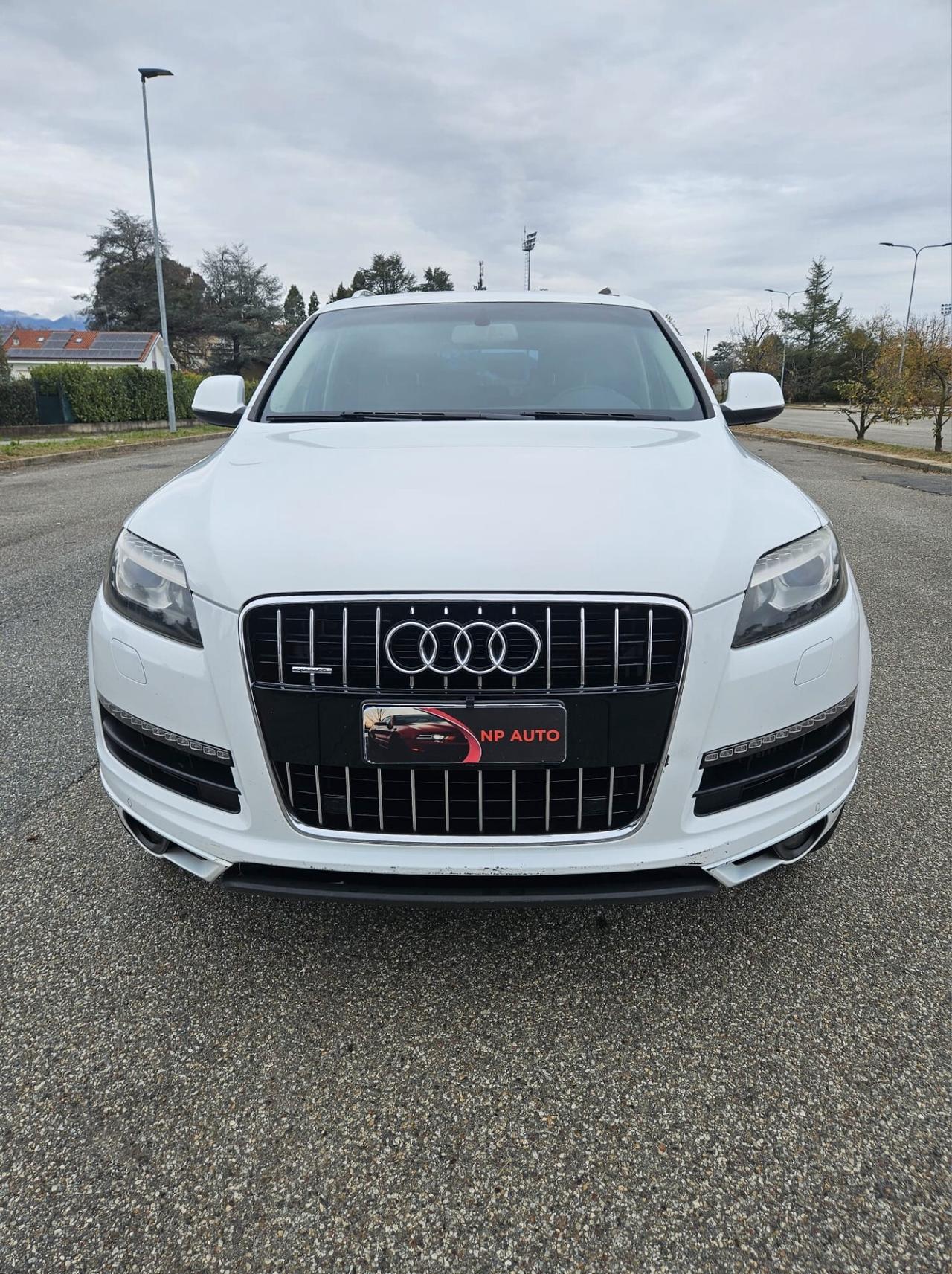 Audi Q7 3.0 V6 TDI quattro tiptronic