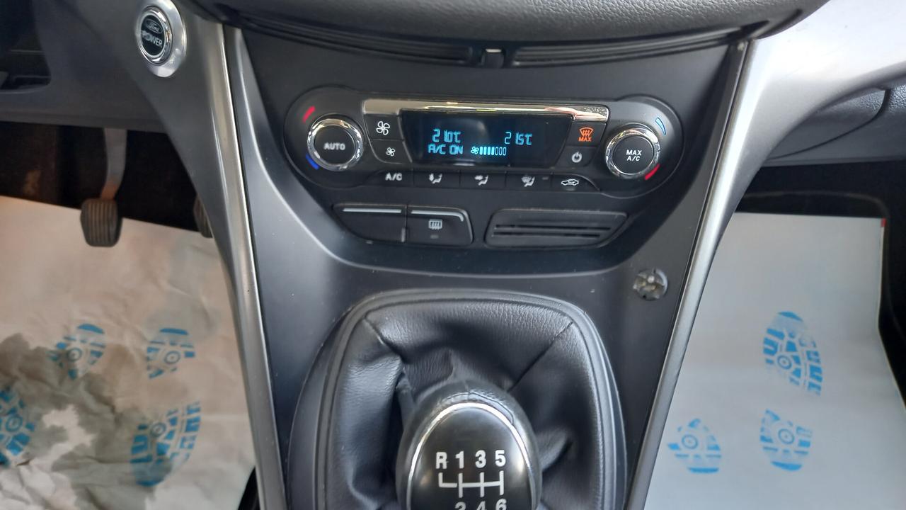 Ford Kuga 2.0 TDCI 140 CV 4WD Titanium