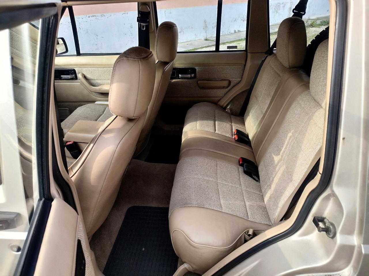 Jeep Cherokee 2.5 TD 5p Selec-Trac Country