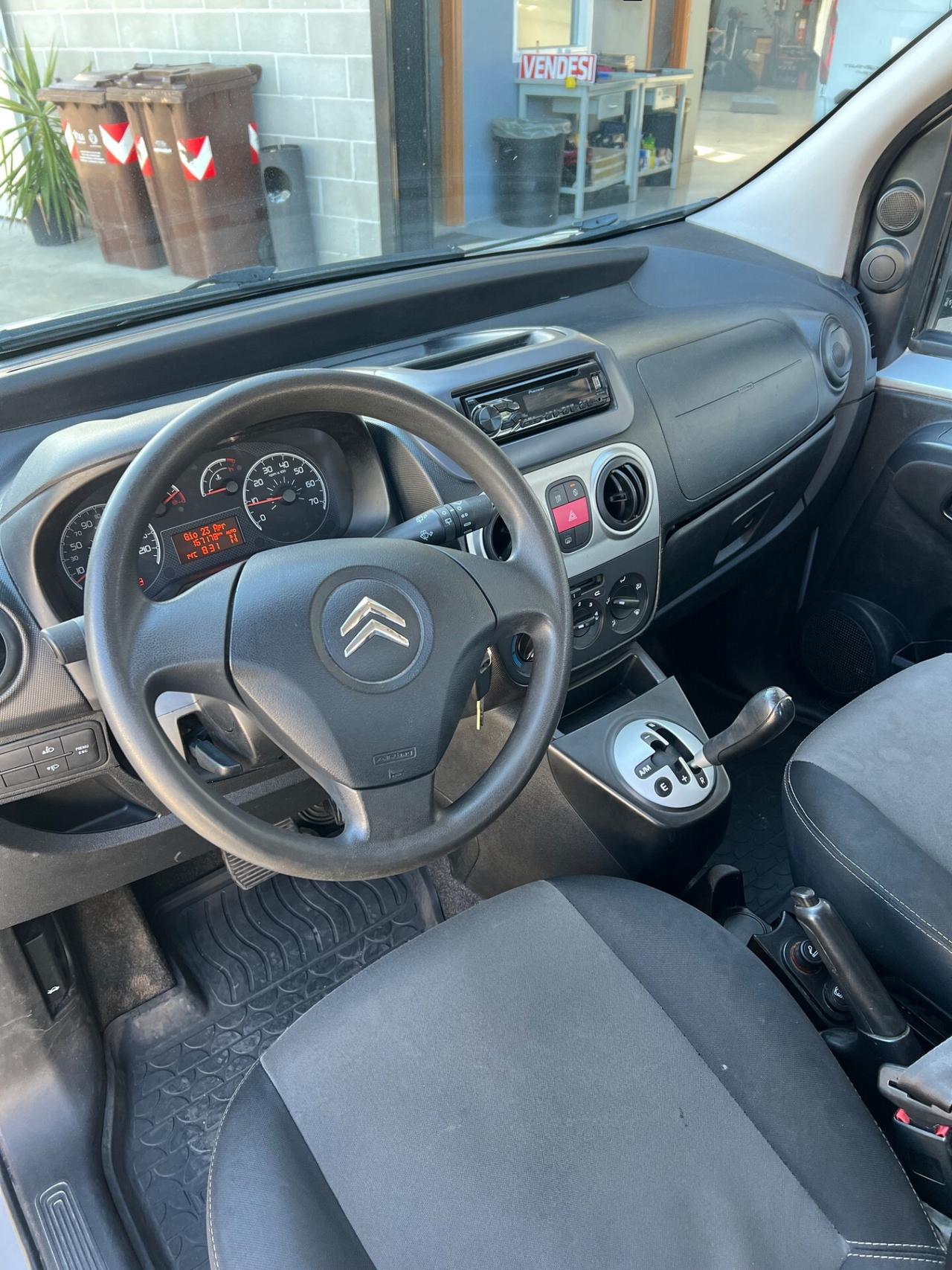 Citroen Nemo 1.3 HDi 75CV automatico e gancio traino